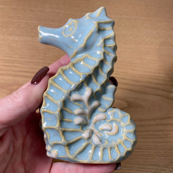 Pfaltzgraff Beachcomber Seahorse & Scallop Shell Salt & Pepper Shakers Ocean HTF - Picture 3 of 11